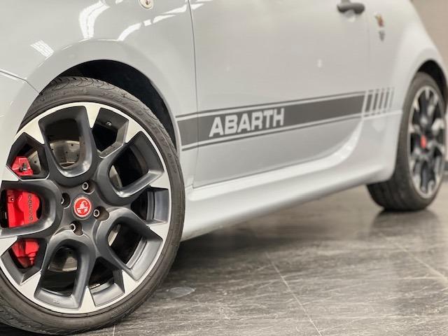 アバルト595 コンペティツィオーネ 5MT 後期 右ハンドル 距離無制限1年保証 純正ディスプレイオーディオ Bluetooth Brembo赤キャリパー レコモン アルカンターラコンビシート 純正17AW ETC Rソナー 禁煙車(20枚目)