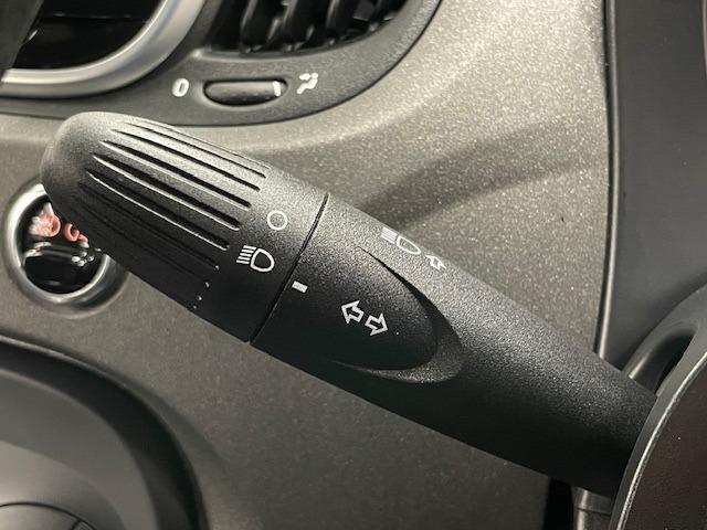 アバルト595 コンペティツィオーネ 5MT 後期 右ハンドル 距離無制限1年保証 純正ディスプレイオーディオ Bluetooth Brembo赤キャリパー レコモン アルカンターラコンビシート 純正17AW ETC Rソナー 禁煙車(37枚目)