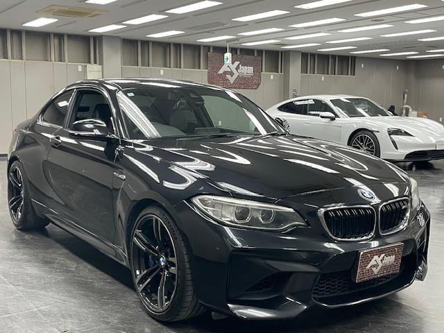 Ｍ２ ベースグレード　距離無制限１年保証　黒革　ｈａｒｍａｎ／ｋａｒｄｏｎ　インテリセーフ　純正１９ＡＷ　Ｍブルーキャリパー　純正ナビ　Ｂカメラ　パドルシフト　ＥＴＣ　クルコン　Ｓヒーター　ＰＵＳＨスタート　スマキー　禁煙（8枚目）