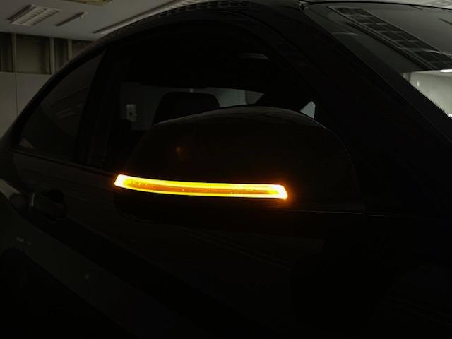 Ｍ２ ベースグレード　距離無制限１年保証　黒革　ｈａｒｍａｎ／ｋａｒｄｏｎ　インテリセーフ　純正１９ＡＷ　Ｍブルーキャリパー　純正ナビ　Ｂカメラ　パドルシフト　ＥＴＣ　クルコン　Ｓヒーター　ＰＵＳＨスタート　スマキー　禁煙（17枚目）