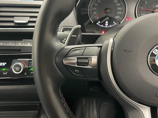 Ｍ２ ベースグレード　距離無制限１年保証　黒革　ｈａｒｍａｎ／ｋａｒｄｏｎ　インテリセーフ　純正１９ＡＷ　Ｍブルーキャリパー　純正ナビ　Ｂカメラ　パドルシフト　ＥＴＣ　クルコン　Ｓヒーター　ＰＵＳＨスタート　スマキー　禁煙（40枚目）