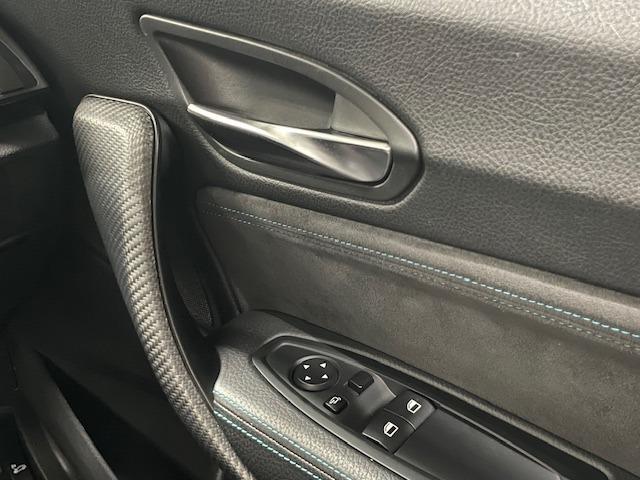 Ｍ２ ベースグレード　距離無制限１年保証　黒革　ｈａｒｍａｎ／ｋａｒｄｏｎ　インテリセーフ　純正１９ＡＷ　Ｍブルーキャリパー　純正ナビ　Ｂカメラ　パドルシフト　ＥＴＣ　クルコン　Ｓヒーター　ＰＵＳＨスタート　スマキー　禁煙（44枚目）