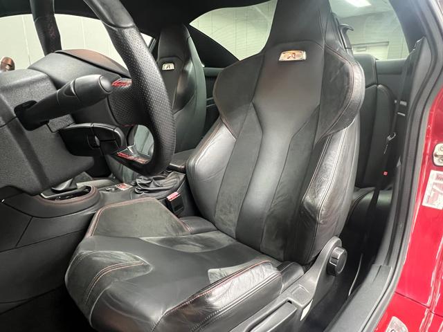 ＲＣＺ Ｒ　１５０台限定生産　６ＭＴ　左Ｈ　専用バケットシート＆１９ＡＷ＆リアスポ　２３年製造ミシュラン／ＰＳ４Ｓ装着　２ＤＩＮナビ　２０２３年地図　地デジ　ＢＴ＆ＵＳＢ　ＥＴＣ２．０　ＨＩＤ　禁煙　記録簿（30枚目）