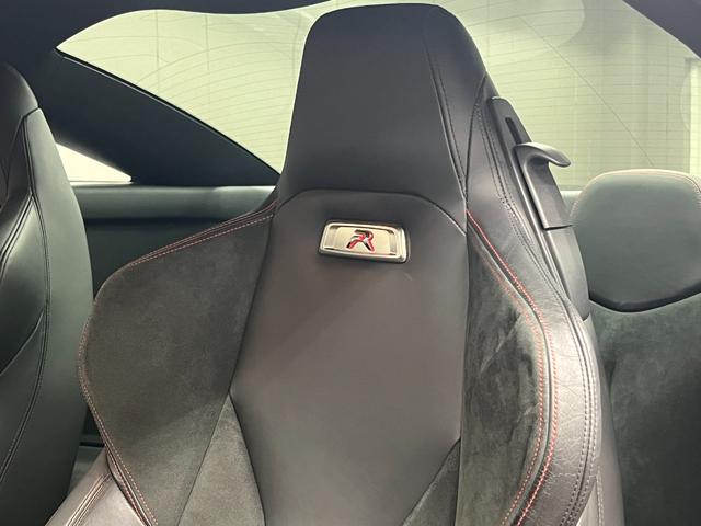 ＲＣＺ Ｒ　１５０台限定生産　６ＭＴ　左Ｈ　専用バケットシート＆１９ＡＷ＆リアスポ　２３年製造ミシュラン／ＰＳ４Ｓ装着　２ＤＩＮナビ　２０２３年地図　地デジ　ＢＴ＆ＵＳＢ　ＥＴＣ２．０　ＨＩＤ　禁煙　記録簿（31枚目）