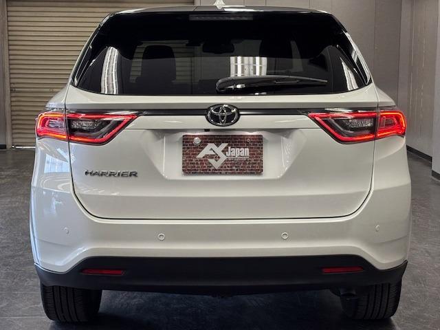 ハリアー プレミアム　アドバンスドパッケージ　ユーザー様直接買取車　距離無制限１年保証　純正ＳＤナビ　フルセグ　Ｂｌｕｅｔｏｏｔｈ　全方位カメラ　ＪＢＬサウンド　黒革　シートヒーター　衝突被害軽減　レーンアシスト　ＡＣＣ　前後ソナー　電動トランク（7枚目）