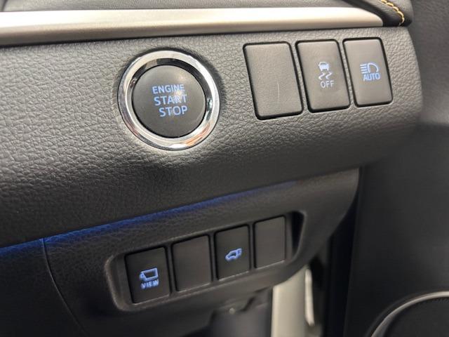 ハリアー プレミアム　アドバンスドパッケージ　ユーザー様直接買取車　距離無制限１年保証　純正ＳＤナビ　フルセグ　Ｂｌｕｅｔｏｏｔｈ　全方位カメラ　ＪＢＬサウンド　黒革　シートヒーター　衝突被害軽減　レーンアシスト　ＡＣＣ　前後ソナー　電動トランク（44枚目）