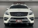 Ｍクラス ＭＬ３５０　ブルーテック　４マチック　４ＷＤ　ＡＭＧスポーツＰＫＧ　黒革シート　　パノラマルーフ　ＡＭＧ１９ＡＷ　純正ナビ　サイド＆バックカメラ　クルーズコントロール　レーンキープアシスト（6枚目）