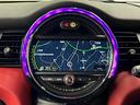 クーパーＳ　コンバーチブル　１年保証　電動オープン　ＲＥＭＵＳマフラー　ＡＭＳＥＣＨＳ１８ＡＷ　ＬＣＩテール　ハーフレザー　ＨＵＤ　インテリセーフ　コンフォートアクセス　ＬＥＤライト　Ｓヒーター　ナビ　Ｂカメラ　ＡＣＣ　禁煙車（33枚目）