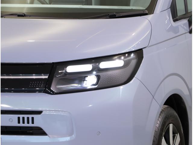 フリード エアーＥＸ　バックモニター　盗難防止システム　ＤＶＤ　両側パワースライドドア　横滑り防止装置　クルコン　フルセグ　ＥＴＣ車載器　オートエアコン　シートヒーター　ＬＥＤヘッドライト　３列シート　ＵＳＢ（11枚目）