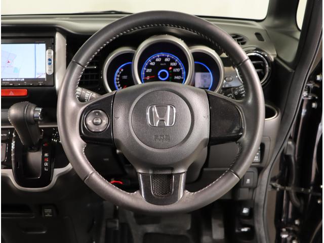 Ｎ－ＢＯＸカスタム ＧＳＳパッケージ　両側パワ－スライドドア　ＴＶナビ　スマ－トキ－　Ｂカメ　ＥＴＣ付き　エアコン　ＥＳＣ　Ａ－ＳＴＯＰ　盗難防止システム　パワーウィンドウ　運転席助手席エアバッグ　ＤＶＤ　ＡＢＳ（15枚目）