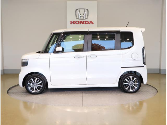 Ｎ－ＢＯＸカスタム ベースグレード　ＵＳＢ接続　ＣＭＢＳ　Ｄレコ　ベンチシート　オートエアコン　スマートキ　ＬＥＤ　盗難防止装置　クルコン　ＥＴＣ　バックカメラ　フルセグＴＶ　パワーステアリング　エアバッグ　ＥＳＣ（4枚目）