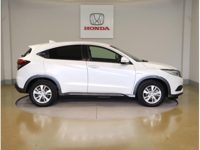 ヴェゼル ハイブリッドX・ホンダセンシング Aクルーズ Bモニ スマキー オートエアコン VSA LEDヘッドライト ETC車載器 カーテンエアバッグ ABS パワーウィンドウ USB Wエアバッグ キーレス(8枚目)