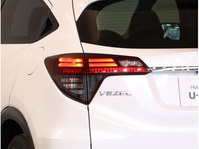 ヴェゼル ハイブリッドX・ホンダセンシング Aクルーズ Bモニ スマキー オートエアコン VSA LEDヘッドライト ETC車載器 カーテンエアバッグ ABS パワーウィンドウ USB Wエアバッグ キーレス(13枚目)
