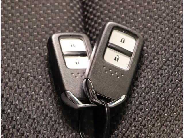 ヴェゼル ハイブリッドX・ホンダセンシング Aクルーズ Bモニ スマキー オートエアコン VSA LEDヘッドライト ETC車載器 カーテンエアバッグ ABS パワーウィンドウ USB Wエアバッグ キーレス(26枚目)