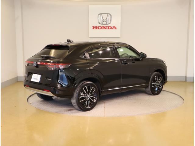 ヴェゼル e:HEVZ 衝突回避支援ブレーキ機能 スマキ Pトランク フルオートエアコン Dレコ エアバッグ 両席エアバック Rカメ パワーウィンドウ LEDランプ ソナー クルーズC ナビ&TV USB(7枚目)