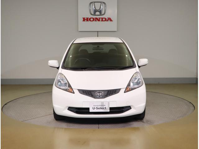 フィット G 運転席助手席エアバッグ キーレスリモコン 盗難防止システム エアコン ABS パワーウィンドウ パワステ 運転席エアバッグ(2枚目)