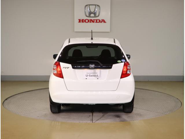 フィット G 運転席助手席エアバッグ キーレスリモコン 盗難防止システム エアコン ABS パワーウィンドウ パワステ 運転席エアバッグ(12枚目)