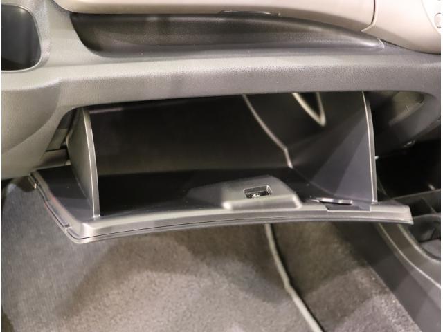 フィット G 運転席助手席エアバッグ キーレスリモコン 盗難防止システム エアコン ABS パワーウィンドウ パワステ 運転席エアバッグ(23枚目)