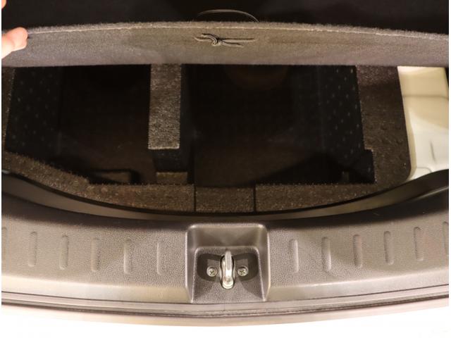 フィット G 運転席助手席エアバッグ キーレスリモコン 盗難防止システム エアコン ABS パワーウィンドウ パワステ 運転席エアバッグ(31枚目)