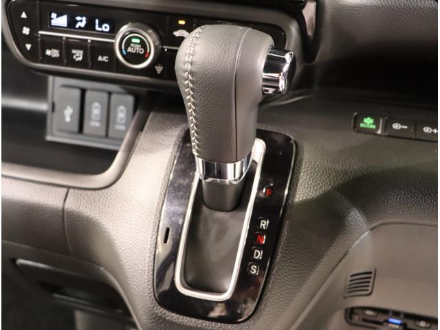 N-BOXカスタム Lターボ 地デジチューナー 衝突軽減ブレーキサポート LEDヘッドライ アイドリングS ターボエンジン PS カーテンエアバック シートヒータ エアバック スマートキープッシュスタート USB AAC(17枚目)