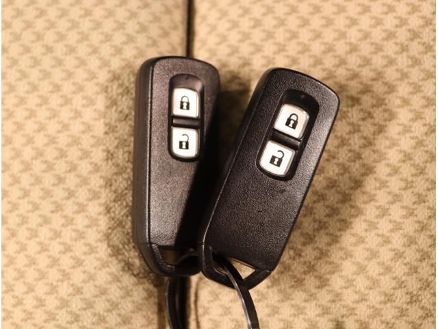 N-ONE G・Lパッケージ DVD再生可 ワンセグテレビ iストップ ベンチS 盗難防止 フルオートエアコン パワーウィンドウ ナビTV 助手席エアバック USB ESC 運転席エアバッグ パワーステアリング(22枚目)