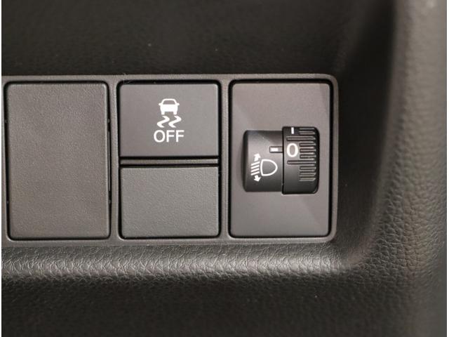 フィット ｅ：ＨＥＶホーム　前後誤発進抑制機能　クリソナ　助手席エアバッグ　運転席エアバッグ　アイドリングストップ　ＬＥＤライト　ＵＳＢ接続　バックカメラ　ＡＢＳ　サイドエアバッグ　オートクルーズコントロール（29枚目）