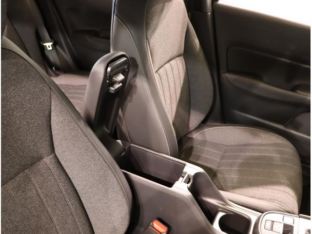 フィット ｅ：ＨＥＶホーム　前後誤発進抑制機能　クリソナ　助手席エアバッグ　運転席エアバッグ　アイドリングストップ　ＬＥＤライト　ＵＳＢ接続　バックカメラ　ＡＢＳ　サイドエアバッグ　オートクルーズコントロール（39枚目）