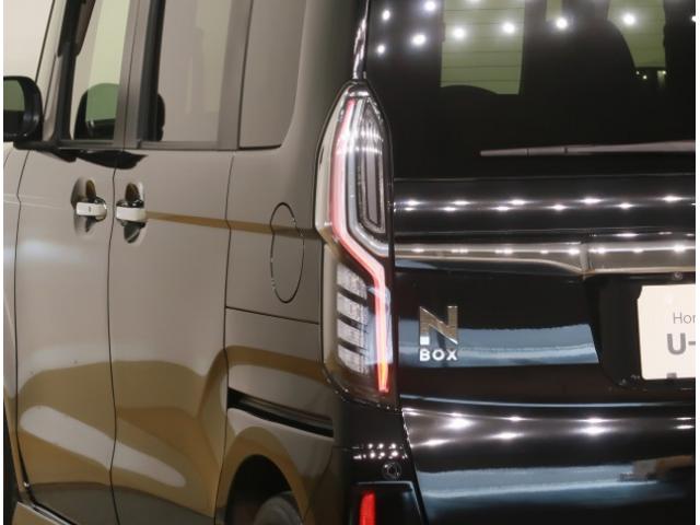 Ｎ－ＢＯＸカスタム Ｇ・Ｌホンダセンシング　ナビ・リヤカメラ・ＥＴＣ・片側電動スライド　ｉ－ｓｔｏｐ　セキュリティーアラーム　地デジ　ＤＶＤ再生機能　メモリーインターナビ　横滑り防止システム　ナビＴＶ　サイドカーテンエアバック　ＡＡＣ　アルミ（12枚目）