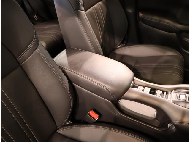 ＺＲ－Ｖ ｅ：ＨＥＶＺ特別仕様車ブラックスタイル　アラウンドビューモニター　ＬＥＤヘッドランプ　スマ－トキ－　クルコン　ＥＴＣ車載器　電動シート　オートライト　ドライブレコーダー　シートヒーター　本革シート（40枚目）