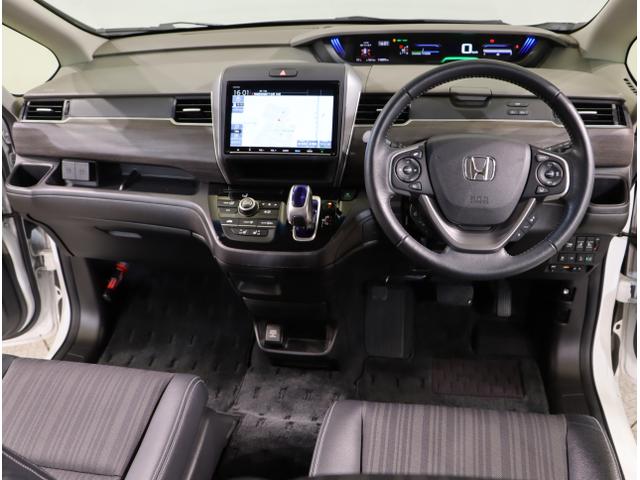 フリードハイブリッド ハイブリッド・EX 地デジフルセグTV シ-トヒ-タ- USB接続 リヤカメラ LEDライト フルオートエアコン ABS ドラレコ付 DVD再生可 ウォークスルー サイドエアバッグ キーフリー(14枚目)