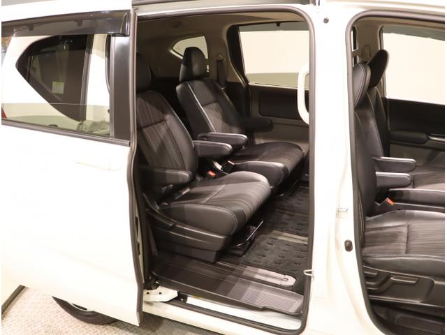 フリードハイブリッド ハイブリッド・EX 地デジフルセグTV シ-トヒ-タ- USB接続 リヤカメラ LEDライト フルオートエアコン ABS ドラレコ付 DVD再生可 ウォークスルー サイドエアバッグ キーフリー(45枚目)