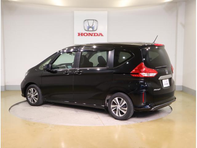 フリード+ G 衝突被害軽減システム シ-トヒ-タ- 盗難防止装置 アイドリングストップ 両側パワースライドドア LEDヘッド Rカメ ESC エアバック ETC車載器 パワーウインドウ スマートキー ABS(6枚目)