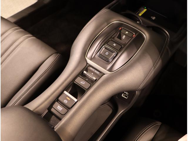 ZR-V e:HEVX特別仕様車ブラックスタイル オートライト 電動リアゲート クリアランスソナー LEDヘッドライト 全周囲カメラ オートクルーズコントロール スマートキー 衝突被害軽減システム フルセグ(17枚目)