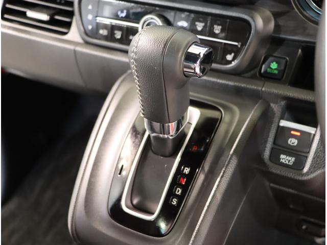 Ｎ－ＯＮＥ プレミアムツアラー　Ｐセンサー　ターボエンジン　カーテンエアバック　ＬＥＤランプ　ＵＳＢ接続　ドライブレコーダー　クルコン　前席シートヒーター　ＥＴＣ　イモビ　Ｗエアバッグ　フルオートエアコン（17枚目）