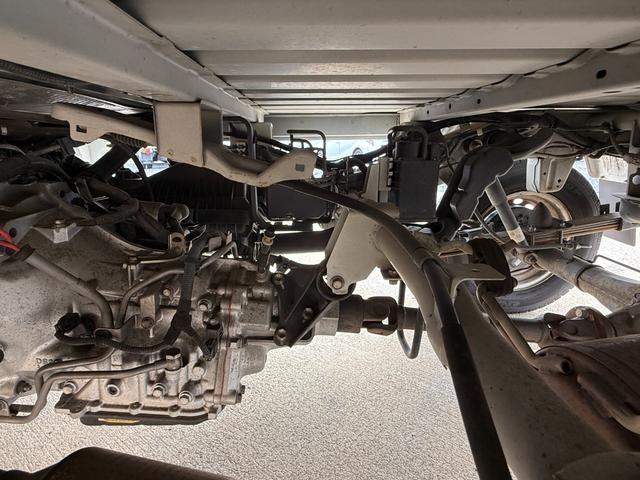 ハイゼットトラック パネルバン　ハイルーフ　内装クリーニング済・外装仕上済・荷箱内寸：奥行１９３×幅１３１×高さ１２５×荷台高さ６７（19枚目）