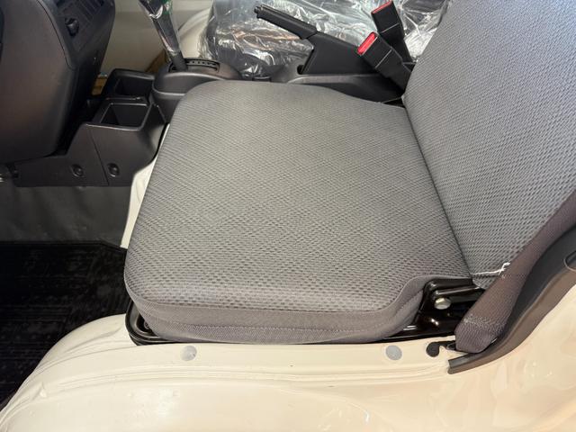 ハイゼットトラック パネルバン　ハイルーフ　内装クリーニング済・外装仕上済・荷箱内寸：奥行１９３×幅１３１×高さ１２５×荷台高さ６７（27枚目）