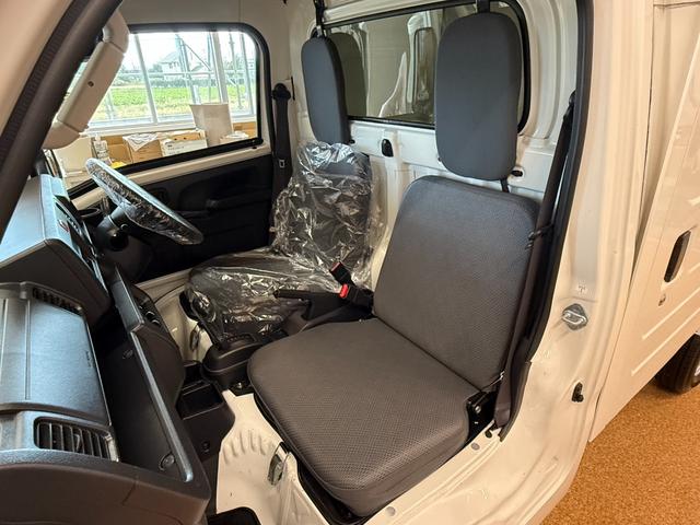 ハイゼットトラック パネルバン　ハイルーフ　内装クリーニング済・外装仕上済・荷箱内寸：奥行１９３×幅１３１×高さ１２５×荷台高さ６７（29枚目）