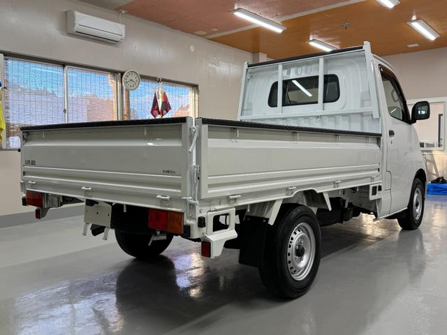 ライトエーストラック ＤＸ　Ｘエディション　キーレス・パワーウィンドウ・荷台再塗装済・外装仕上済（6枚目）