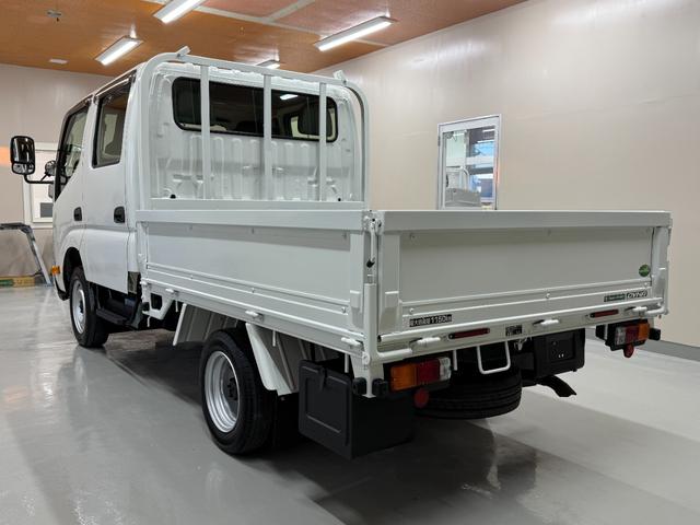 ダイナトラック Ｗキャブロングジャストロー　低床・Ｗタイヤ・荷台張替済・ナビ・バックカメラ・前後パワーウィンドウ・荷台再塗装済・普通免許可・純正ＬＥＤフォグ・車両総重量３４２０Ｋｇ（6枚目）