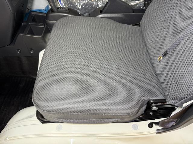 ��p�}�V�[���Łu�V�~�v�u������v�u�玉�v�����������ׂẴC�X�E�V��E�p�l���ށE�t���A�}�b�g�����Ȃ��Ⴂ���̉��̃J�[�y�b�g�ނ����ׂĊO���Ă����􂢂��Ă���܂��B