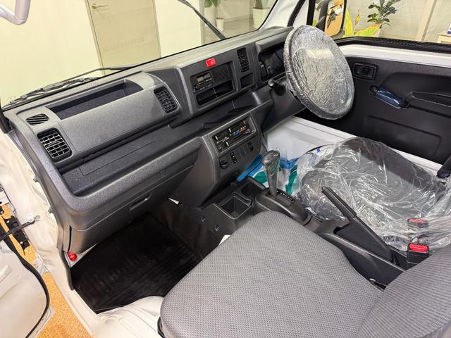 ��p�}�V�[���Łu�V�~�v�u������v�u�玉�v�����������ׂẴC�X�E�V��E�p�l���ށE�t���A�}�b�g�����Ȃ��Ⴂ���̉��̃J�[�y�b�g�ނ����ׂĊO���Ă����􂢂��Ă���܂��B