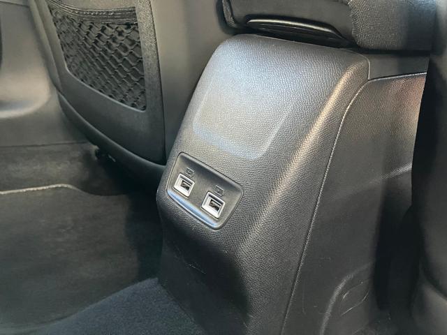 208 GT アルカンターラシート シートヒーター付 キーフリー ブルートゥース LEDライト バックモニター アクティブクルーズコントロール(11枚目)