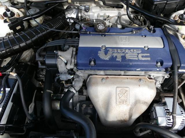 アコード ＳｉＲ－Ｔ　５速マニュアル　タイミングベルト交換済みステカ有　車高調　社外　１５インチ　アルミホイール　ＥＴＣ　ネ社タトマフラー社外ステアリング　キーレス　ＥＴＣサンルーフ車検９年４月２９日７５（18枚目）