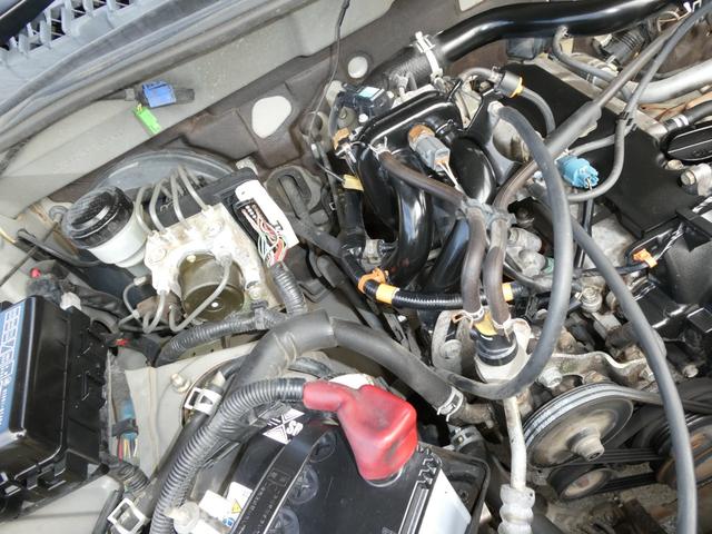 テリオスキッド カスタム メモリアルエディション 車検令和9年2月20日 色替車 電動メッキミラー。フォグランプ・純正エアロ・大型バイザー・肘掛けキーレス 修復歴無し電動格納ミラー アルミホイール 19 295(21枚目)