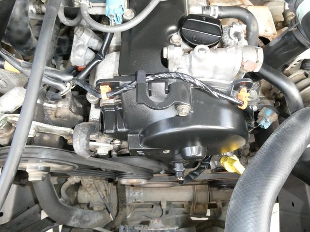 テリオスキッド カスタム メモリアルエディション 車検令和9年2月20日 色替車 電動メッキミラー。フォグランプ・純正エアロ・大型バイザー・肘掛けキーレス 修復歴無し電動格納ミラー アルミホイール 19 295(23枚目)