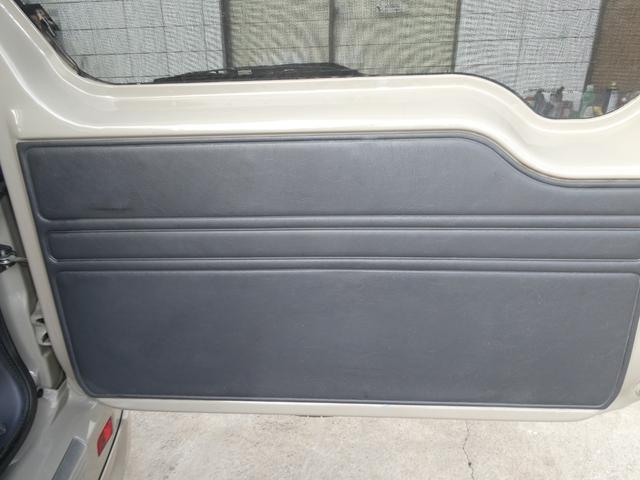 テリオスキッド カスタム メモリアルエディション 車検令和9年2月20日 色替車 電動メッキミラー。フォグランプ・純正エアロ・大型バイザー・肘掛けキーレス 修復歴無し電動格納ミラー アルミホイール 19 295(40枚目)