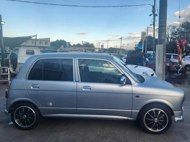 ミラジーノ ミニライトスペシャルターボ タイミングベルト交換済みステカ有 修復歴 無し AT車 社外アルミホイール 電動格納ミラー 衝突安全ボディ エアコン エアバッグ Wエアバッグ ターボ パワーステアリング 運転席パワーウィンド 11(4枚目)