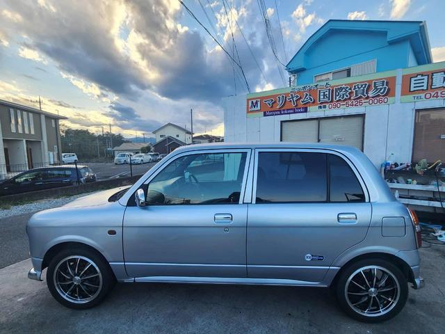 ミラジーノ ミニライトスペシャルターボ タイミングベルト交換済みステカ有 修復歴 無し AT車 社外アルミホイール 電動格納ミラー 衝突安全ボディ エアコン エアバッグ Wエアバッグ ターボ パワーステアリング 運転席パワーウィンド 11(5枚目)