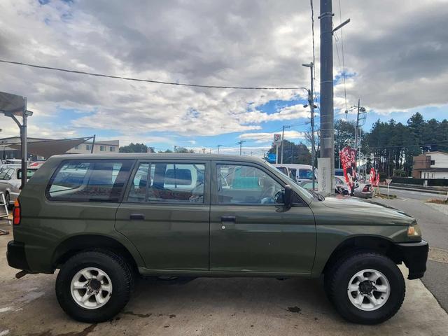 チャレンジャー X 走行距離84994 KM 4WD車 修復歴 無しV6 ENGINE WIDE BODYアルミホイール 寒冷地仕様車 色替車寒冷地仕様車 運転席エアバッグ 助手席エアバッグ 57 513(4枚目)