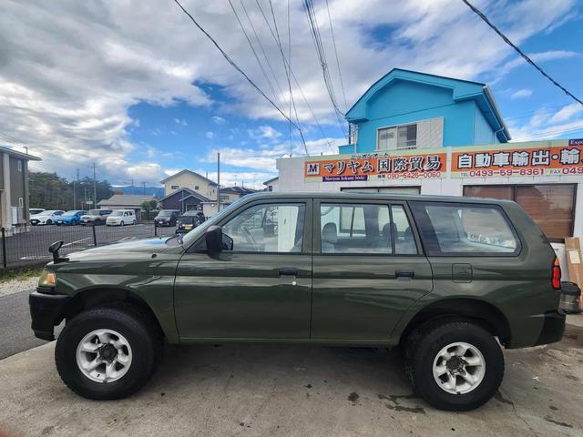 チャレンジャー X 走行距離84994 KM 4WD車 修復歴 無しV6 ENGINE WIDE BODYアルミホイール 寒冷地仕様車 色替車寒冷地仕様車 運転席エアバッグ 助手席エアバッグ 57 513(5枚目)